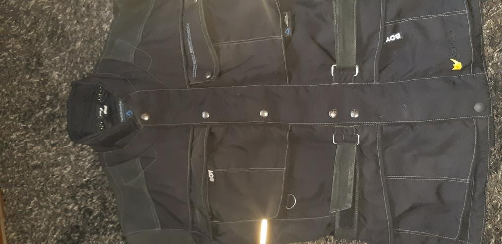 Motorradjacke und Hose vonThermoboy