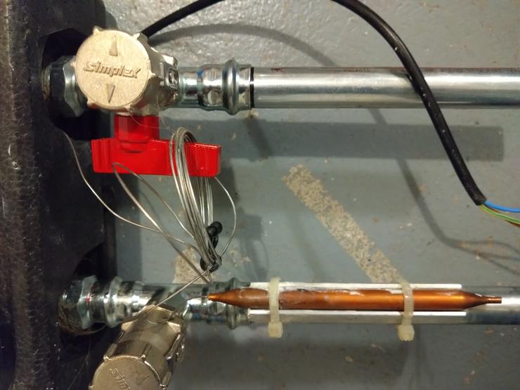Bild 2: PAW Heizkreisset ähnlich K35 DN25(1") 3 Temperaturmischer für Fußbodenheizung