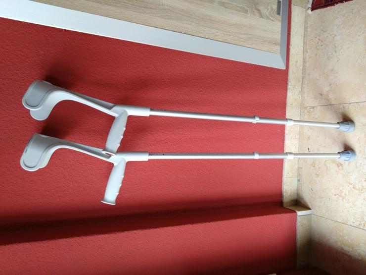 Ossenberg Gehhilfen / Krücken, Modell 220 D/C, 2 Stück - Rollstühle, Gehhilfen & Fahrzeuge - Bild 1