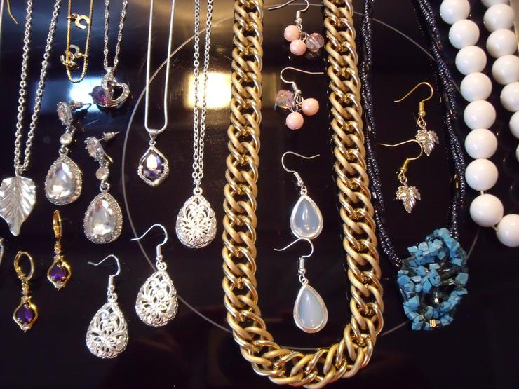 Bild 5: Konvolut Schmuck Silber 925, Gold 24 Kr , Ketten Ringe,Ohringe..