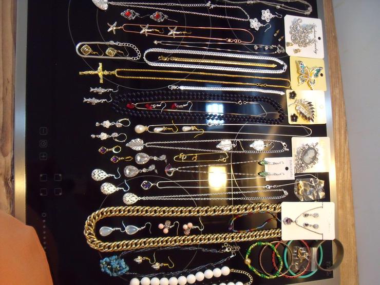 Bild 15: Konvolut Schmuck Silber 925, Gold 24 Kr , Ketten Ringe,Ohringe..