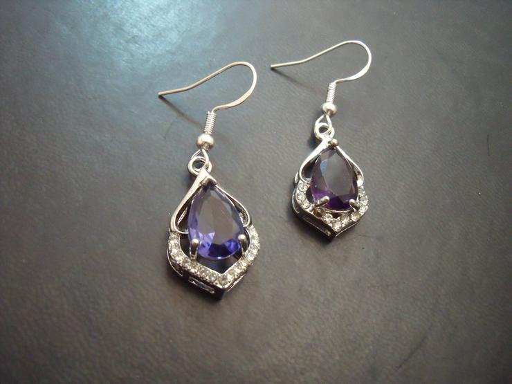 Bild 4: Silber Schmück Ohringe und Silber Kette .