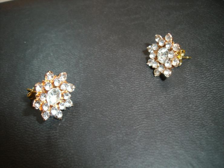 Bild 12: Silber Schmück Ohringe und Silber Kette .