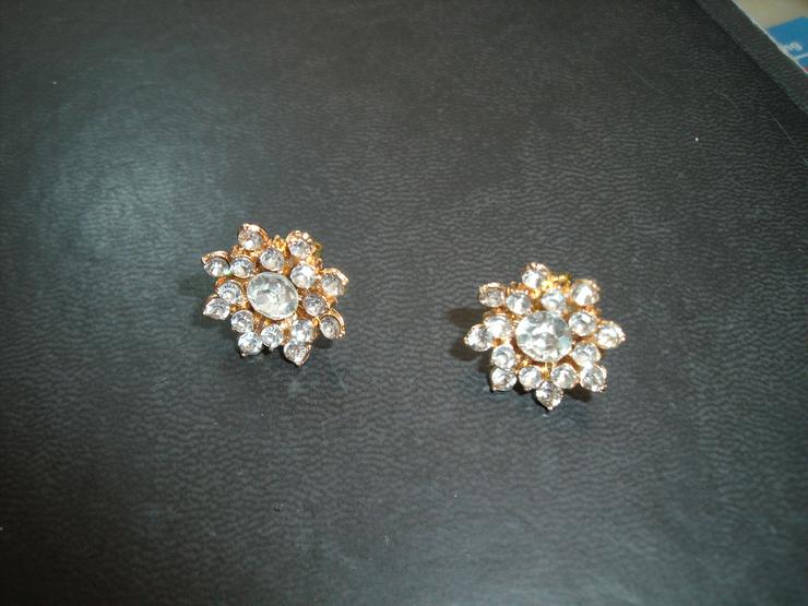 Bild 10: Silber Schmück Ohringe und Silber Kette .