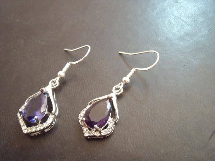 Bild 5: Silber Schmück Ohringe und Silber Kette .