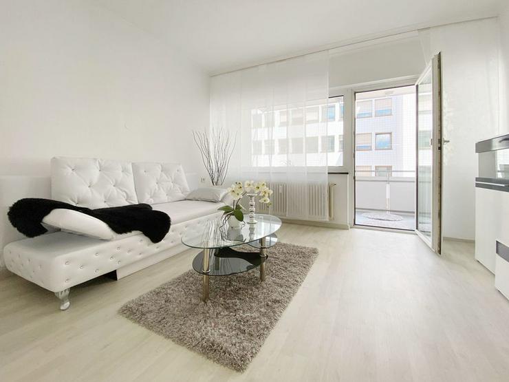 Möblierte 3 Zimmer Wohnung mit Balkon