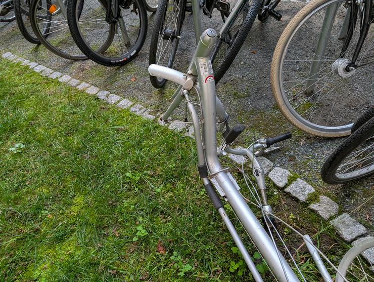 Bild 14: Gazelle Cabbi Lastenrad Frame und Teile