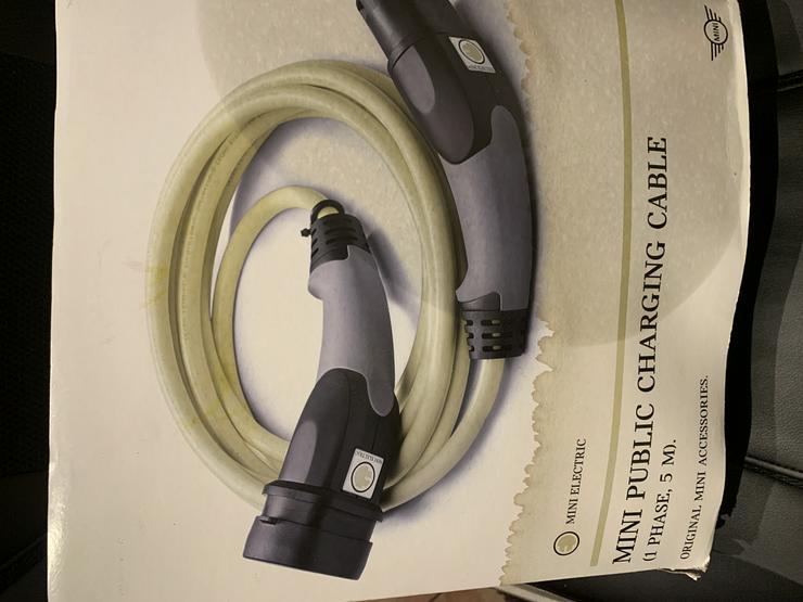 Bild 2: BMW/MINI Ladekabel für ÖFFENTLICHE LADESTATIONEN 5M wenig genutzt mit Tasche für Ladekabel