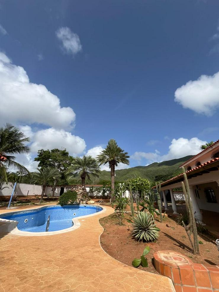 Bild 9: Haus mit Pool, auch als Posada nutzbar, auf der Insel Margarita