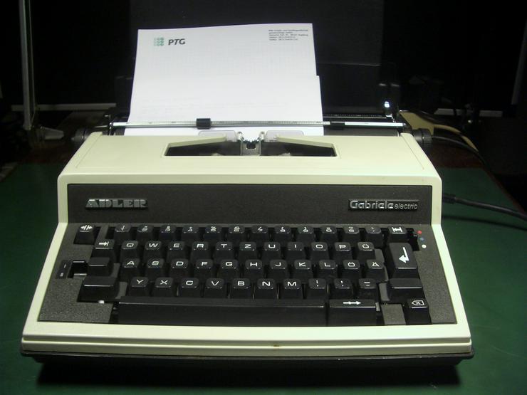 Elektromechanische Schreibmaschine Adler Gabriele electric geprüft - Büro-Kleingeräte - Bild 1