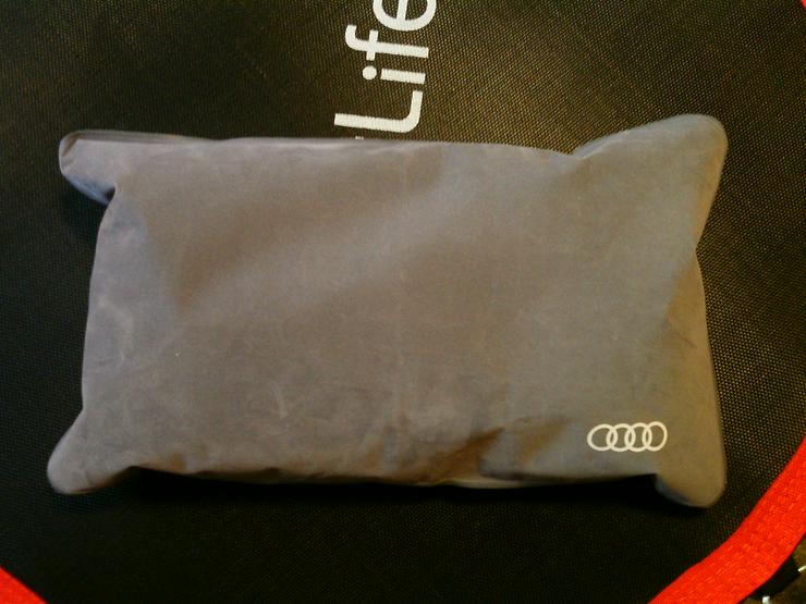 Bild 2: Bauchtrainer / Beintrainer  + AUDI Kopfkissen