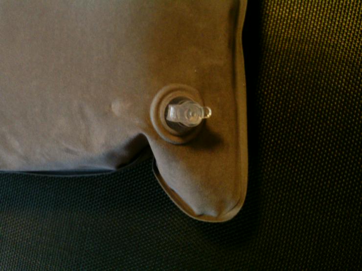 Bild 4: Bauchtrainer / Beintrainer  + AUDI Kopfkissen