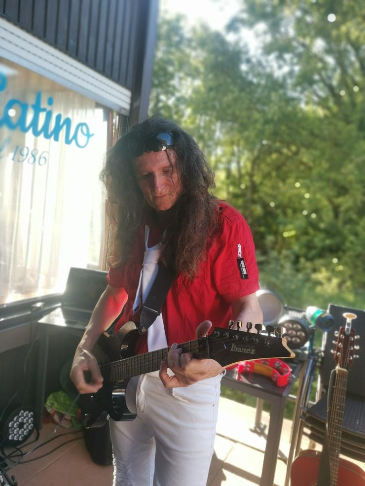 Bild 9: Live-Musiker mit Erfahrung für Firmenfeier Hochzeit & mehr