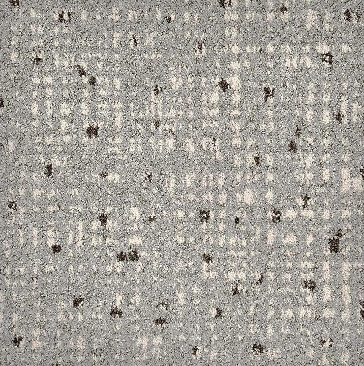 Neu eingetroffen! Moderne Teppichfliesen mit wunderschönen Muster.