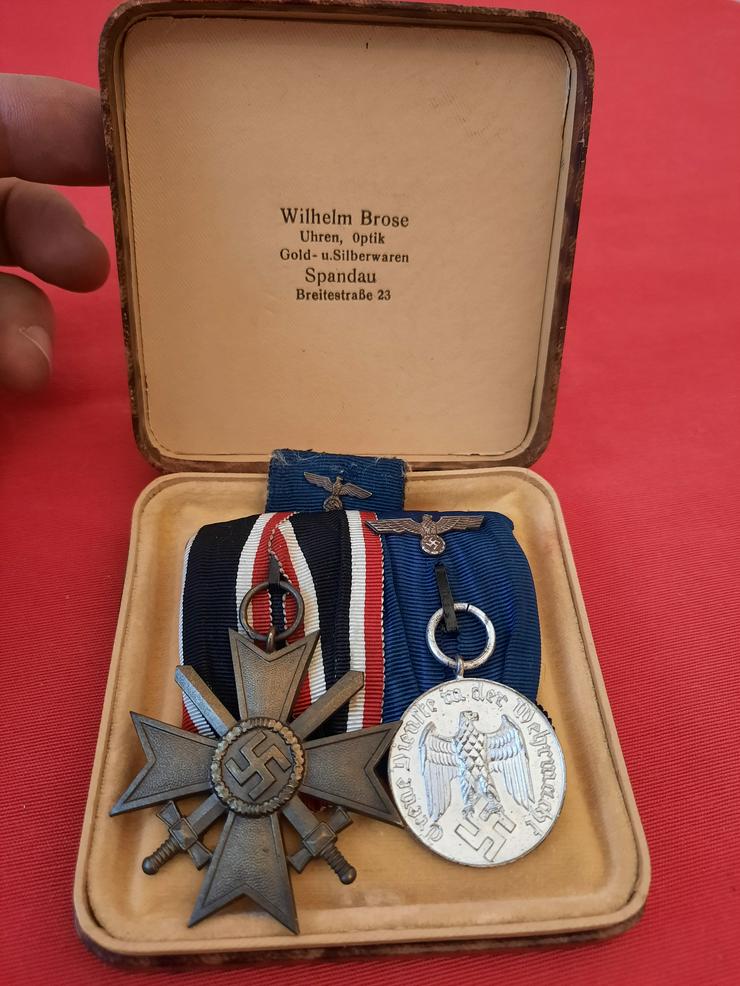 Bild 4: Deutsche Abzeichen Wk2 