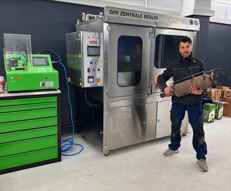 Bild 2: DPF/Partikelfilter Reinigung + Katalysator • SCR NOX AdBlue-Systeme | Alle PKW/LKW-Modelle ohne Termin schnell und zuverlässig