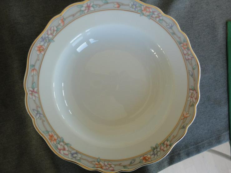 Bild 2: Hutschenreuther Tiefe Teller " Maria Theresia" Dekor Fürstenau, 8 Stck, wie neu