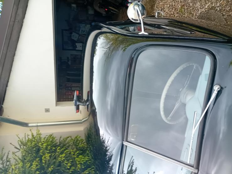 Bild 18: VOLVO  PV 444 B, Bj. 1950 ,  BREZELFENSTER u. DACHKUCKUCK original