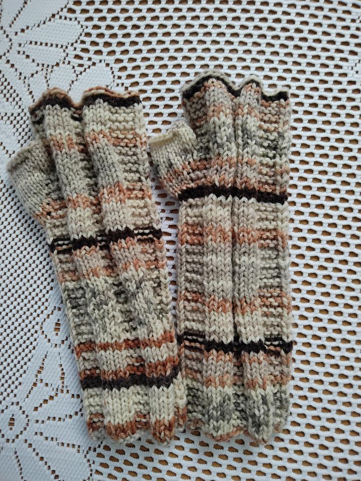 Bild 2: Handstulpen mit Daumen 