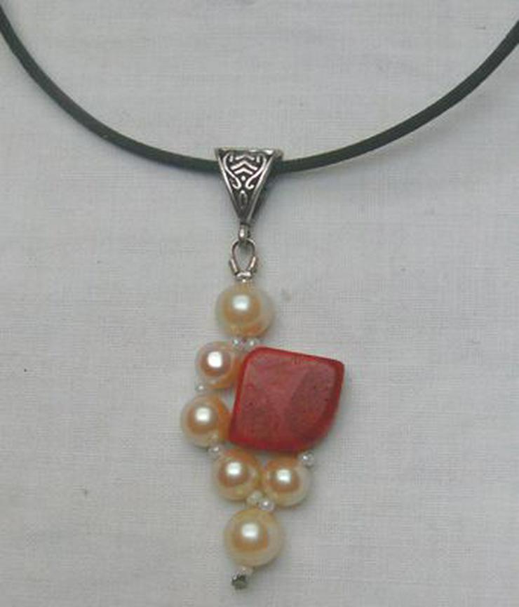 Bild 4: Kettenanhänger, Koralle, Perle