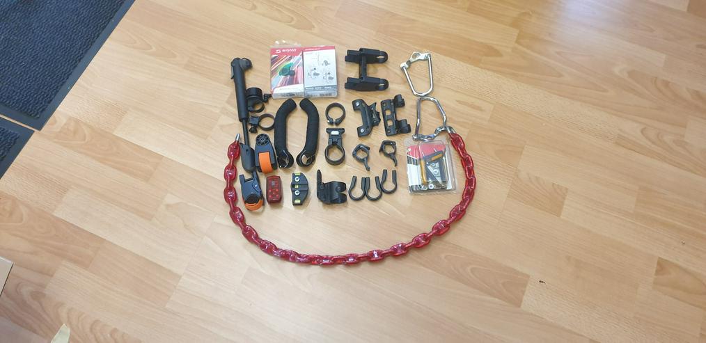 Fahrrad Ersatzteile / Kleinteile Konvolut 26teilig, alles Top,