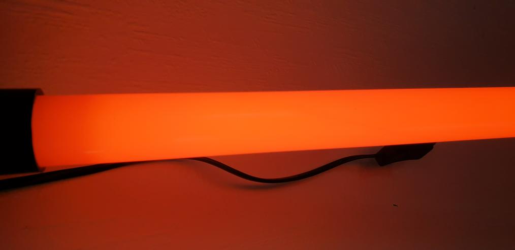 Bild 4: Leuchtstoffstab / Partylicht Rot