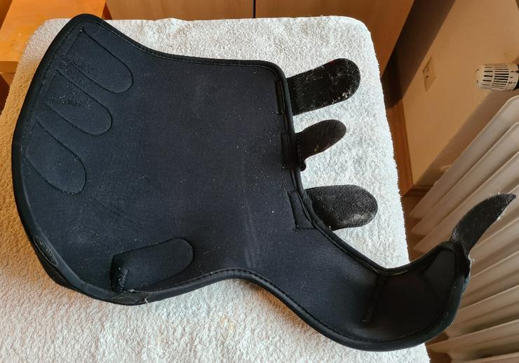 Bild 3: Eskadron Gamaschen Pro Dressage hinten (WB)