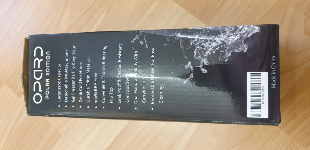 Bild 3: Trinkflasche mit Einsatz für Obst & Gemüse (Opard Polar Edition)