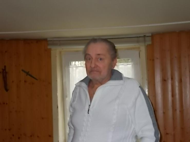 Bild 2: allein lebender rentner