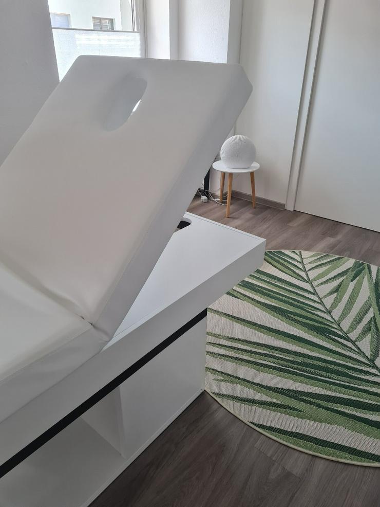 Nilo Massageliege - Entspannung & Massage - Bild 1