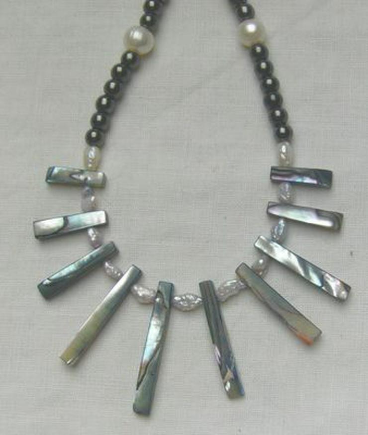 Bild 4: Edelsteinkette, Pauamuschel, Hämatit, Perlen