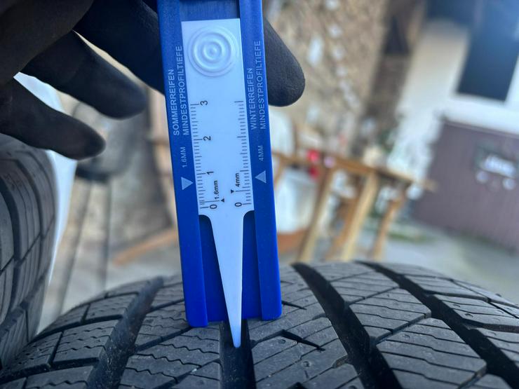 Bild 3: M+S Reifen Opel zafira fast neu