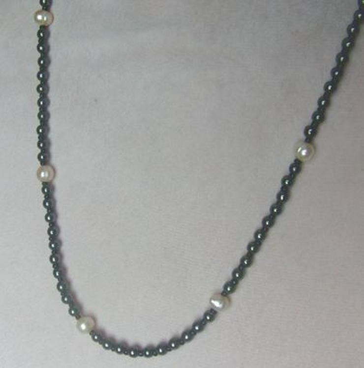 Bild 4: Edelsteinkette mit den Hämatit und ZUchtperlen