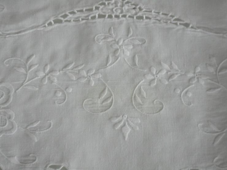 Bild 7: Große antike Tischdecke mit Lochstickerei,floral,weiß
