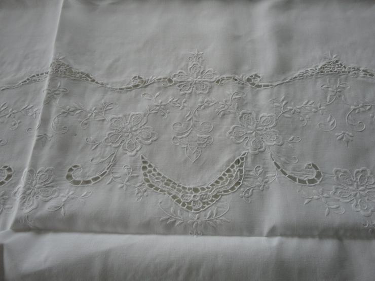 Bild 4: Große antike Tischdecke mit Lochstickerei,floral,weiß
