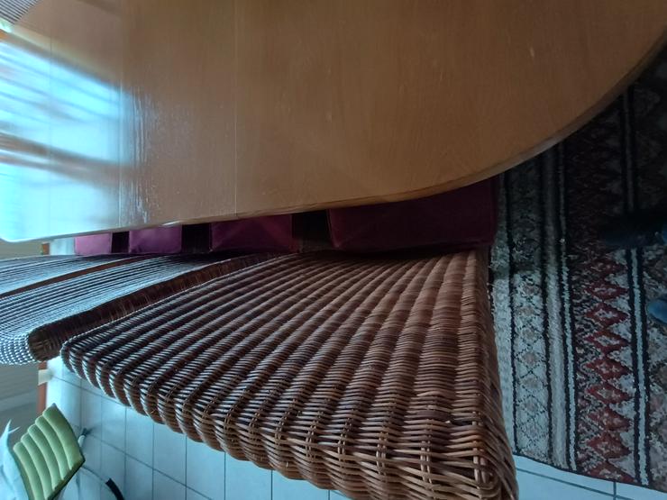 Bild 4: Esszimmer mit 8 Stühle