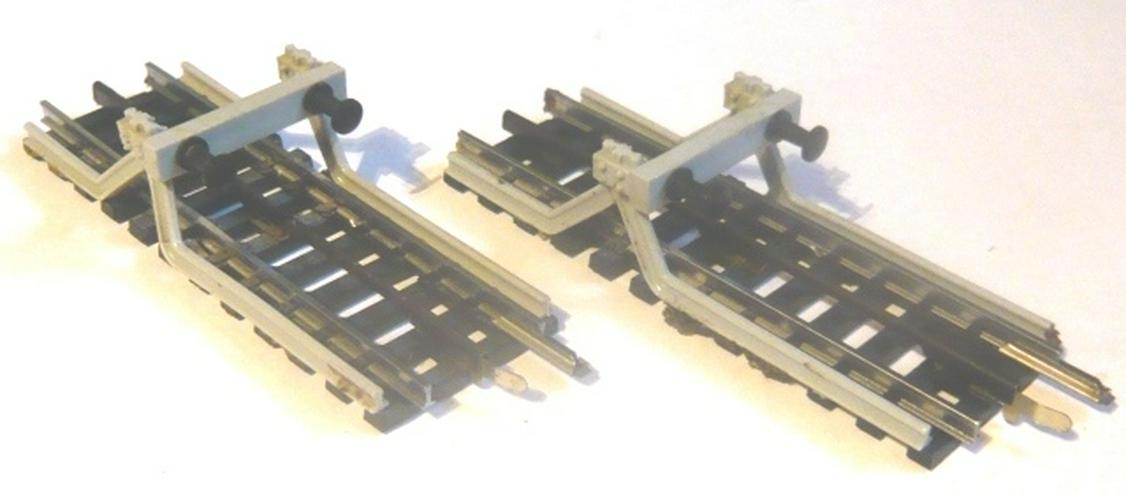 Bild 4: Trix Express H0 2x Prellbock mit Neusilbergleis u. Kunststoffschwellen