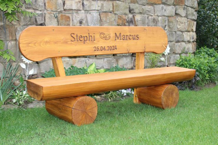 Bild 3: Holzstamm Bank mit Gravur. Baumstammbank. Rentners Geschenk.
