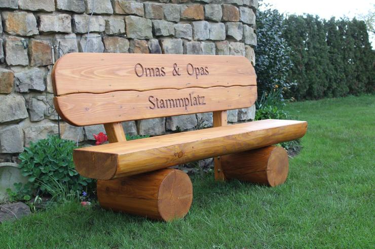 Bild 4: Holzstamm Bank mit Gravur. Baumstammbank. Rentners Geschenk.