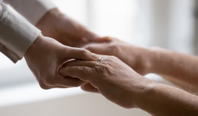 Pflegefachkräfte, Einsatzleitung, Pflegehelfer (m/w/d) in Berlin