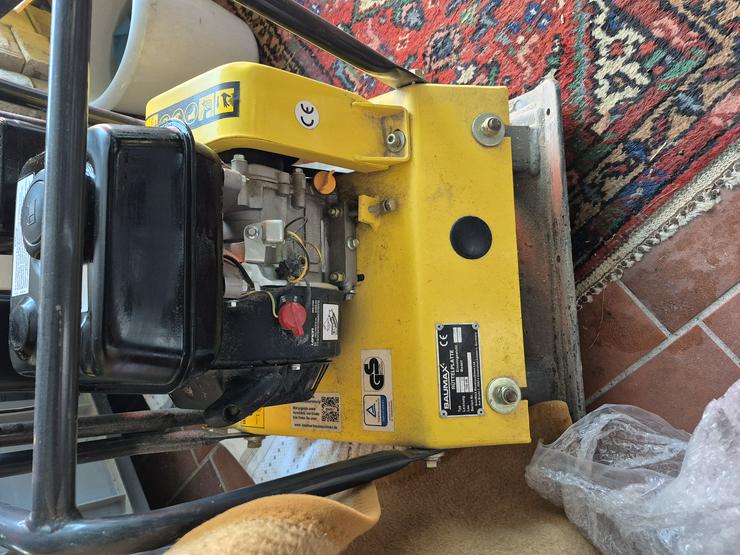 Bild 3: Neuwertige Rüttelplatte 102 kg von baumax