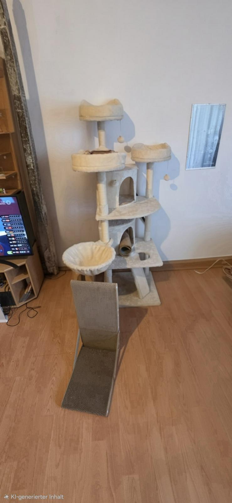 Bild 2: Kratzbaum neuwertig mit Zubehör