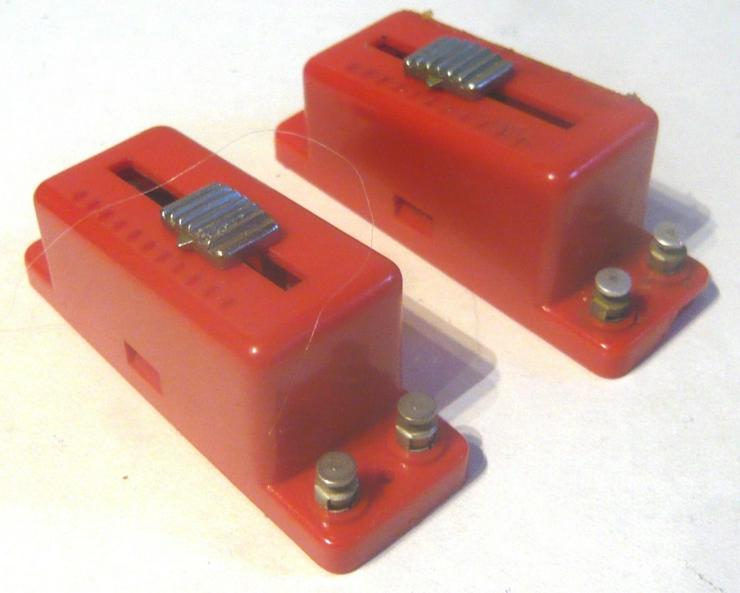 TRIX H0 N 6631 2x Bremswiderstand rot Zustand gut Schiebeschalter