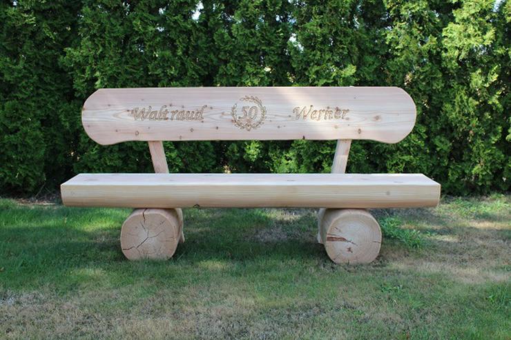 Bild 3: Holzbank mit Beschriftung. Gartenbank mit Gravur. Jubiläumsgeschenk.