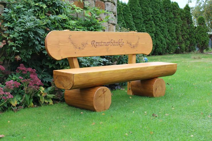 Bild 4: Gartenbank mit Gravur. Hochzeitsgeschenk. Baumstammbank.