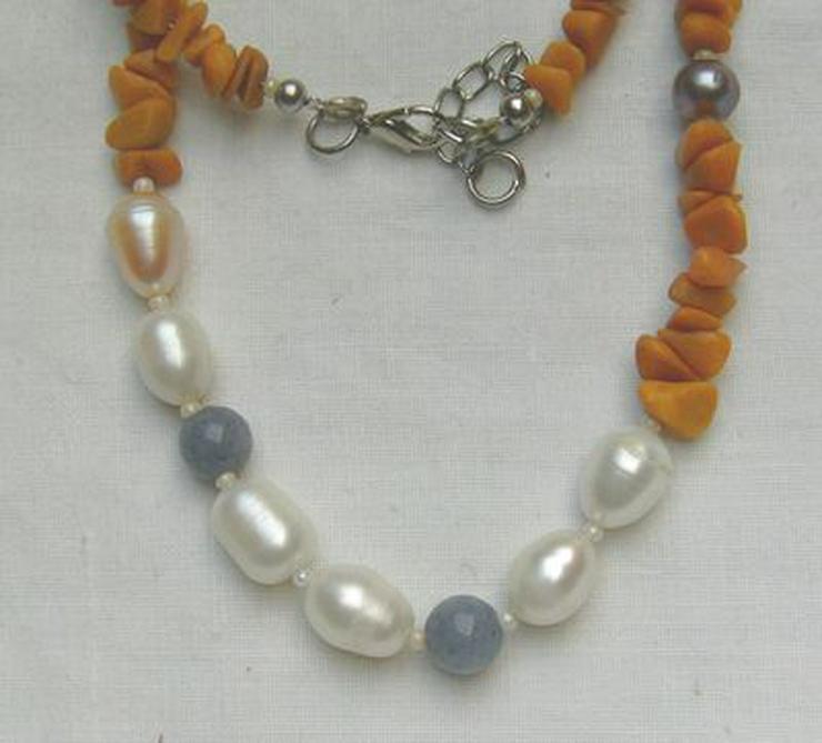Bild 5: Edelsteinkette mit Perlen, den Jade und den Blauquarz