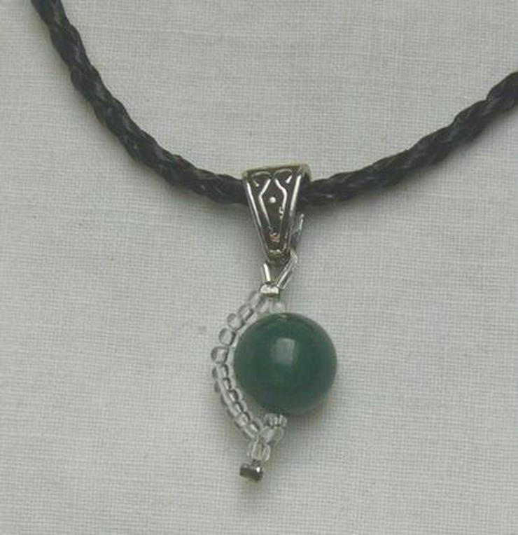 Bild 3: Anhänger, grüner Heliotrop mit Rocaille