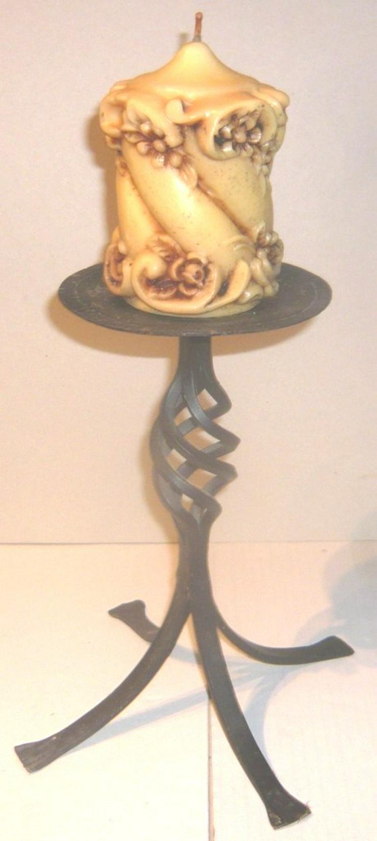 Bild 3: Kerzenständer Schmiedeeisen mit rustikaler Kerze ockergelb NEU