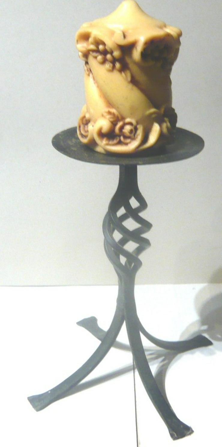 Bild 5: Kerzenständer Schmiedeeisen mit rustikaler Kerze ockergelb NEU