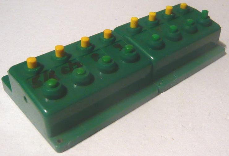 Bild 3: TRIX Drucktasten-Weichen-Schalter Stellpult Weichenschalter 6596